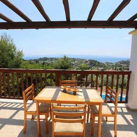 Villa Jasmine Villas, İskados
